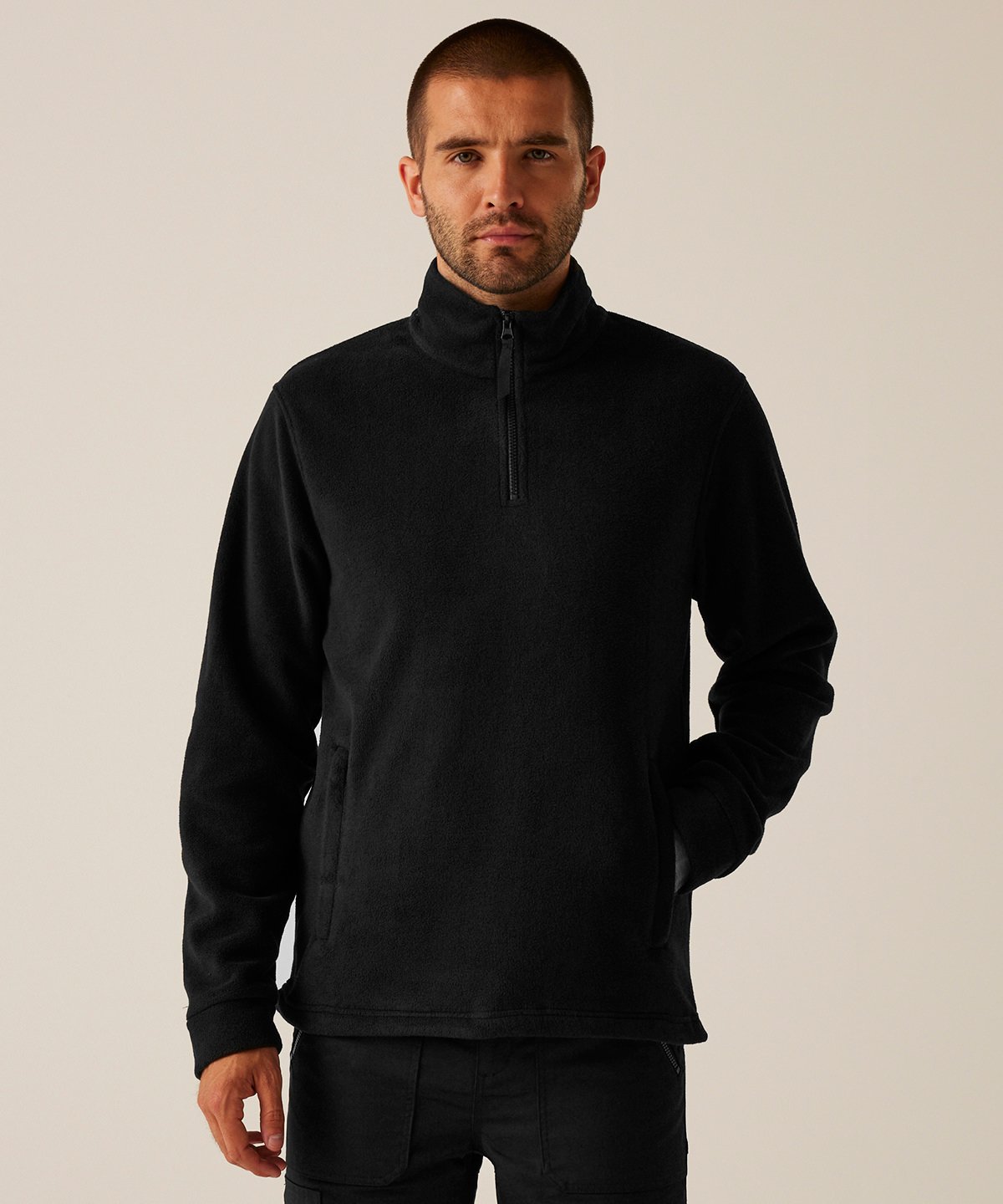 Overhead fleece 1 Overhead fleece